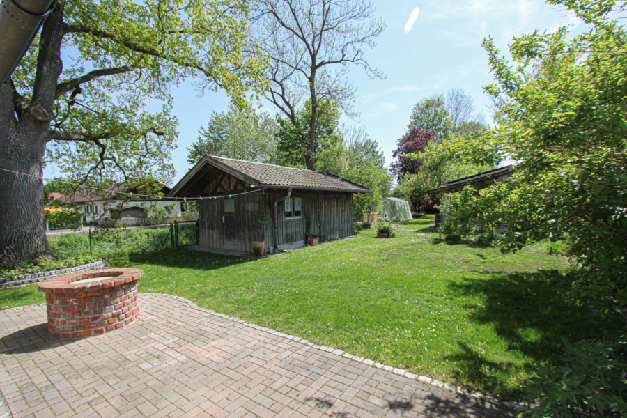 Garten - Großzügiges Reiheneckhaus mit traumhaftem Garten in ruhiger Lage von Langenpreising